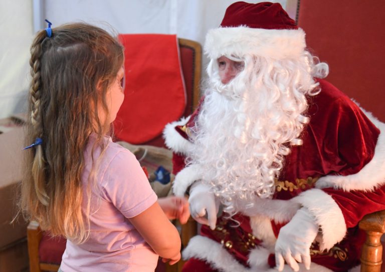 Christmas Lights Switch On and Late Night Shopping