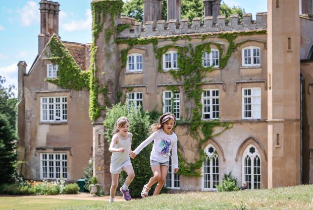Marwell Zoo’s 5 for £85 family ticket is back!