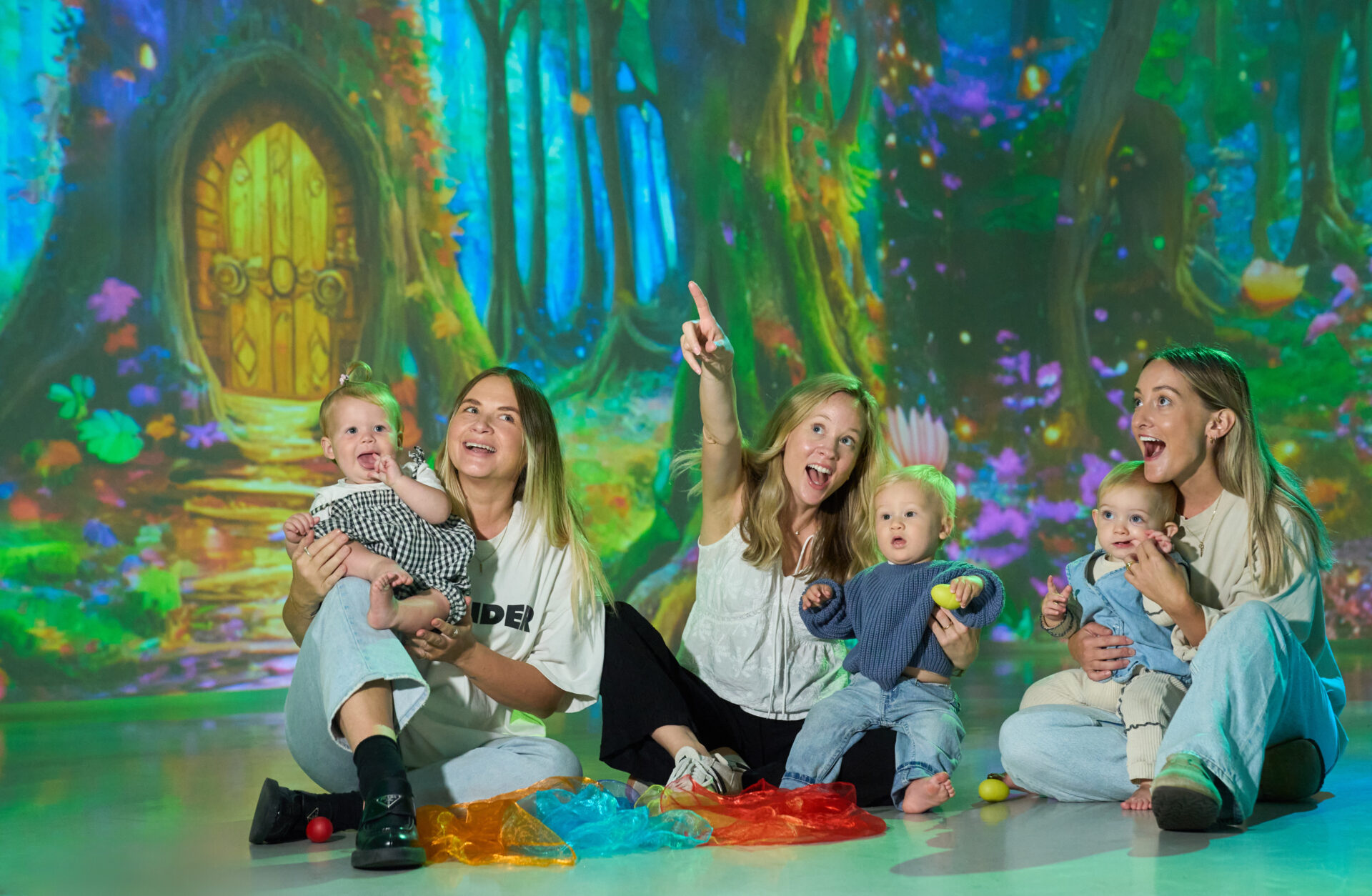 FRAMELESS LAUNCHES WEEKLY MULTI-SENSORY TOTS CLASSES IN PARTNERSHIP WITH MY LITTLE COCO