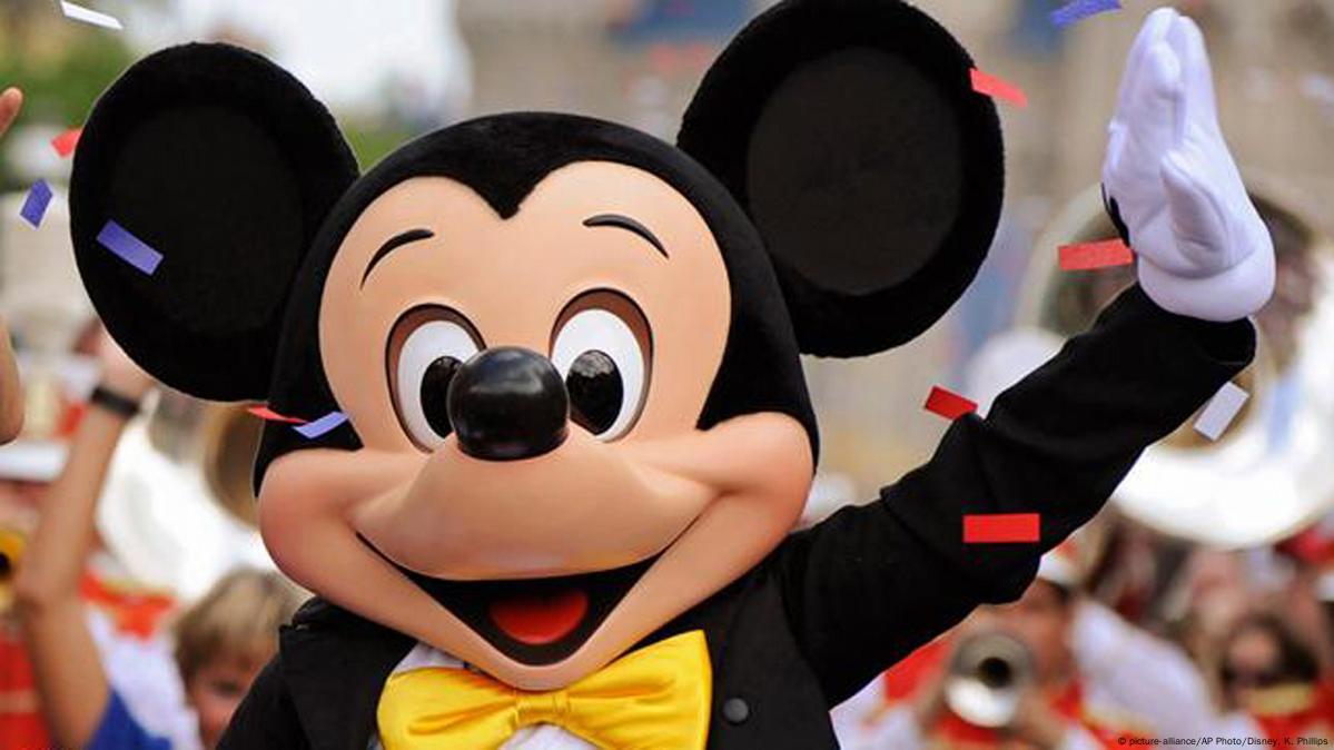 Weekend with Mickey Mouse at Whitehouse Farm