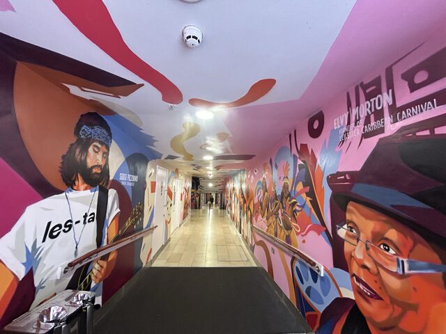 HX_24hCorridor_Serge
