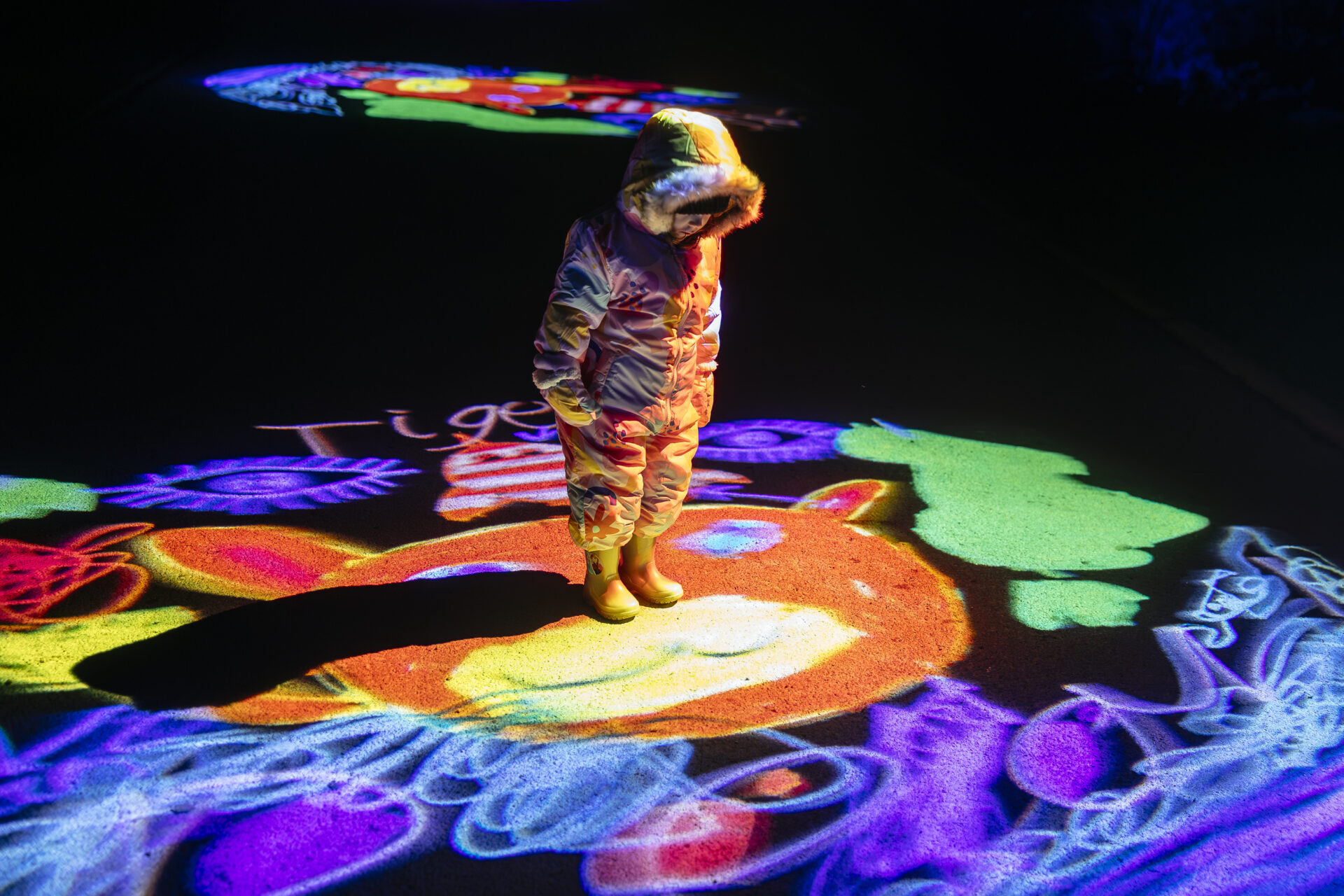 Northern Lights children immersive light trail